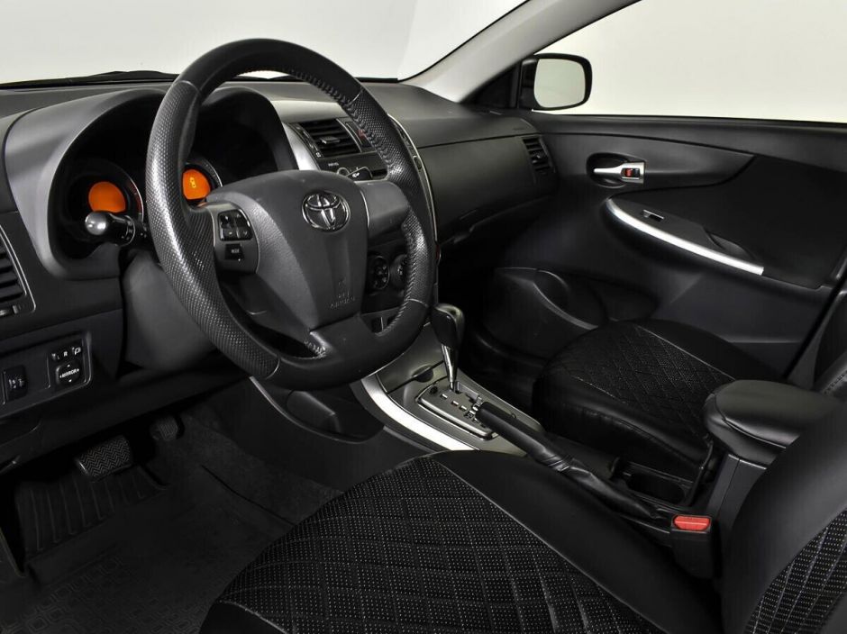 Toyota Corolla 1.6 АКПП, 2012, 141 000 км фото 5