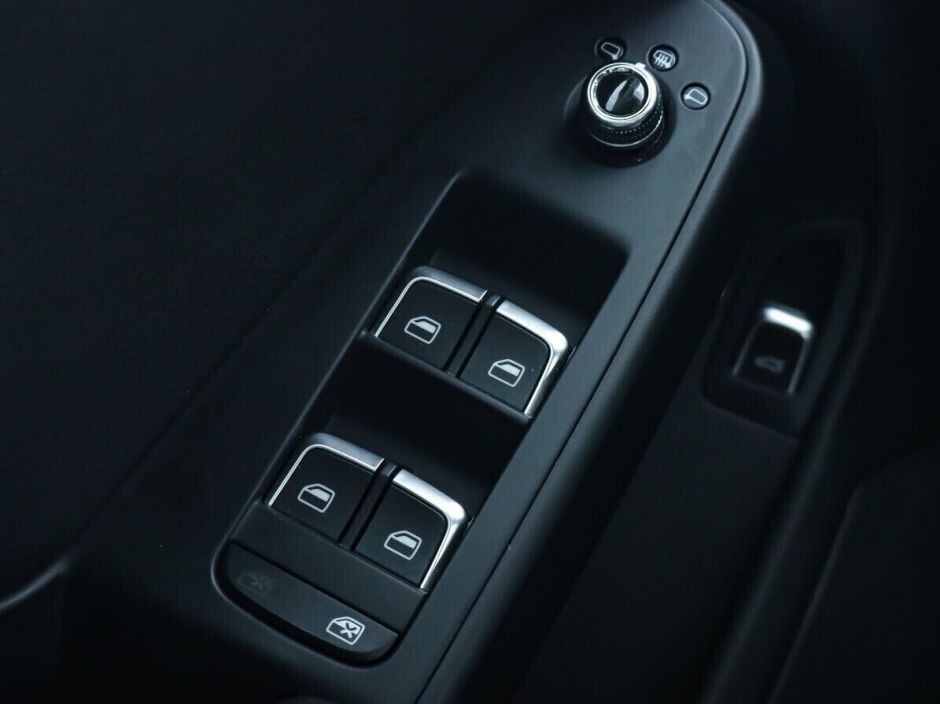 Audi A4 1.8 CVT, 2014, 115 000 км фото 7