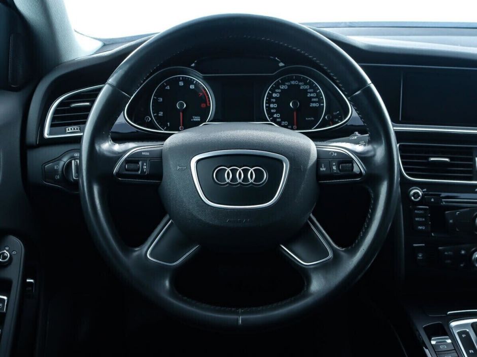 Audi A4 1.8 CVT, 2014, 115 000 км фото 10