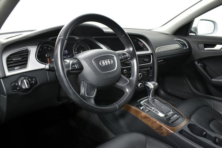 Audi A4 1.8 CVT, 2014, 110 000 км фото 9