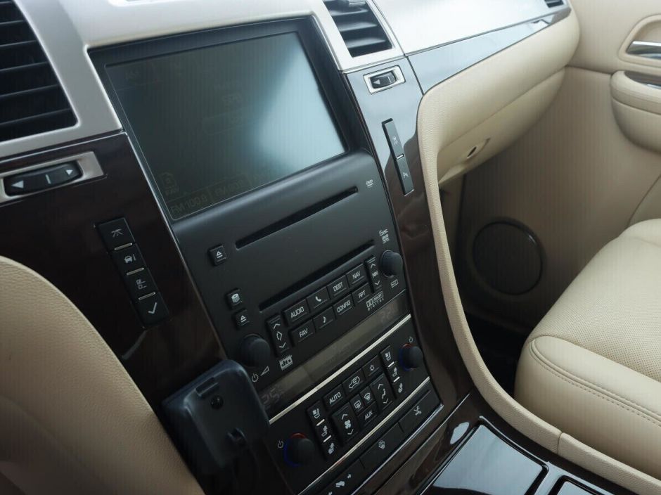 Cadillac Escalade 6.2 АКПП, 2008, 189 000 км фото 11