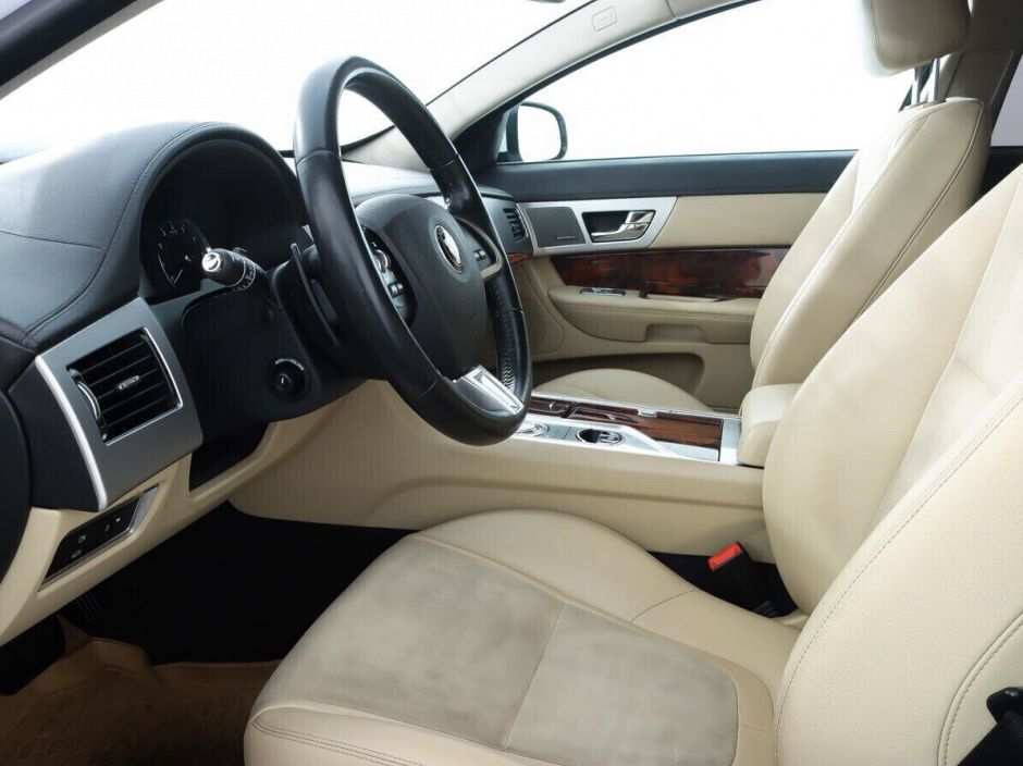 Jaguar XF 2.0 АКПП, 2014, 118 000 км фото 8