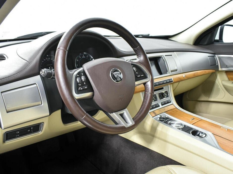 Jaguar XF 2.0 АКПП, 2014, 122 000 км фото 9