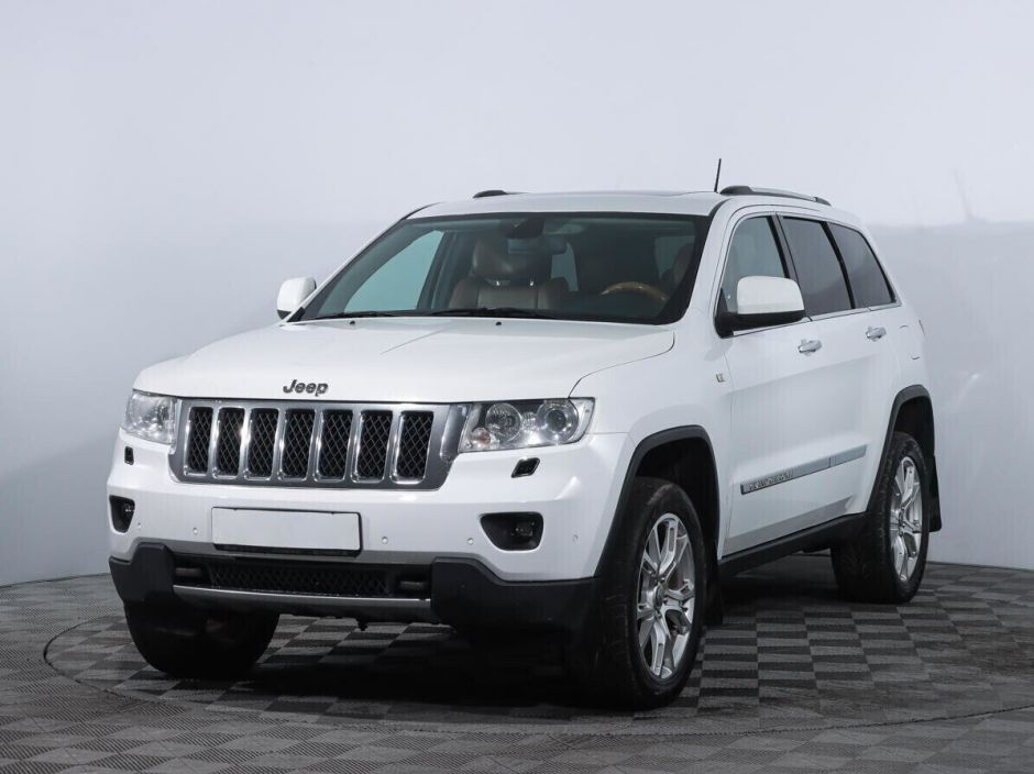 Jeep Grand Cherokee 3.0 АКПП, 2013, 130 000 км фото 1