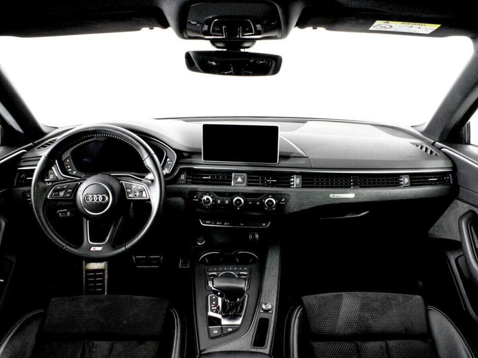 Audi A4 2.0 РКПП, 2017, 74 000 км фото 10