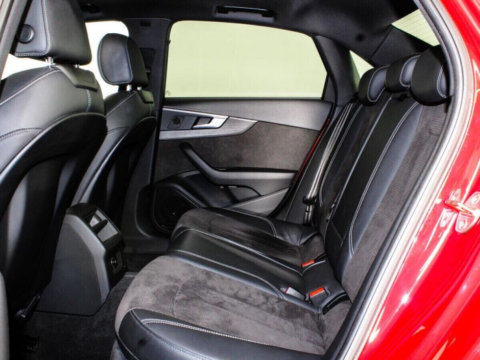 Audi A4 2.0 РКПП, 2017, 74 000 км фото 14