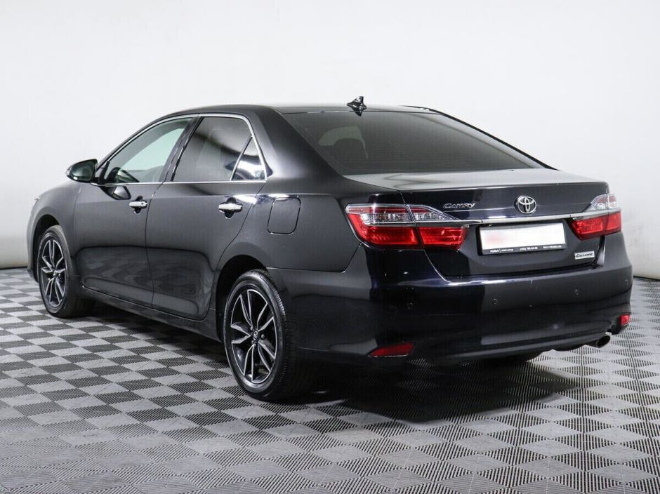 Toyota Camry 2.5 АКПП, 2018, 71 000 км фото 2