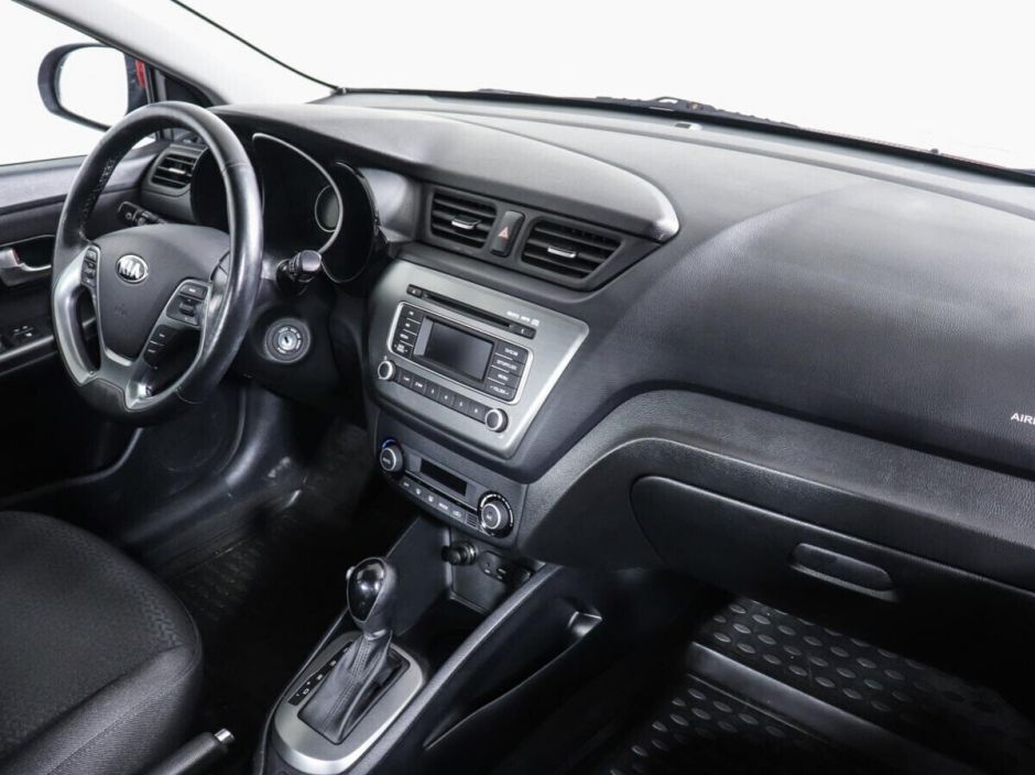 Kia Rio 1.6 АКПП, 2017, 81 000 км фото 9