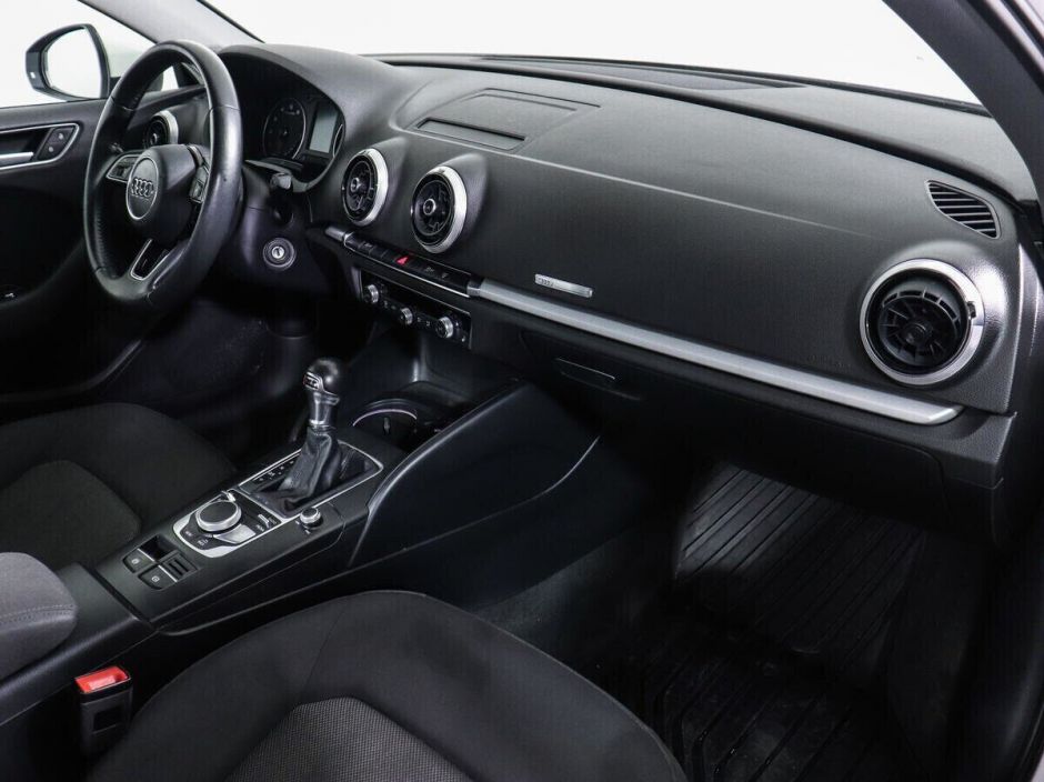 Audi A3 1.5 РКПП, 2020, 37 000 км фото 12