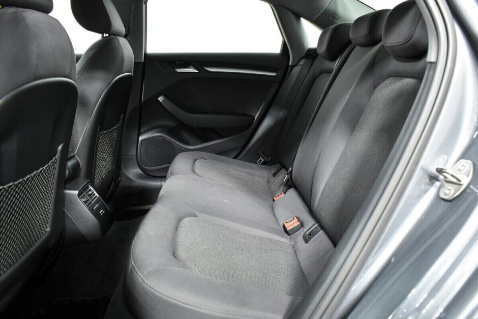 Audi A3 1.5 РКПП, 2018, 64 000 км фото 13