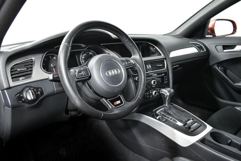 Audi A4 2.0 РКПП, 2013, 129 000 км фото 9