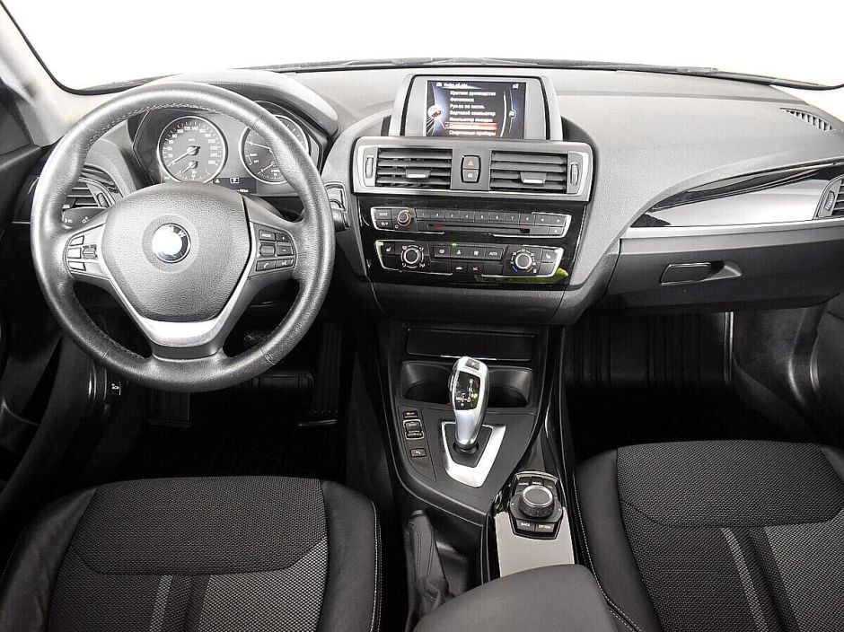 BMW 1 серии 1.5 АКПП, 2017, 85 000 км фото 9