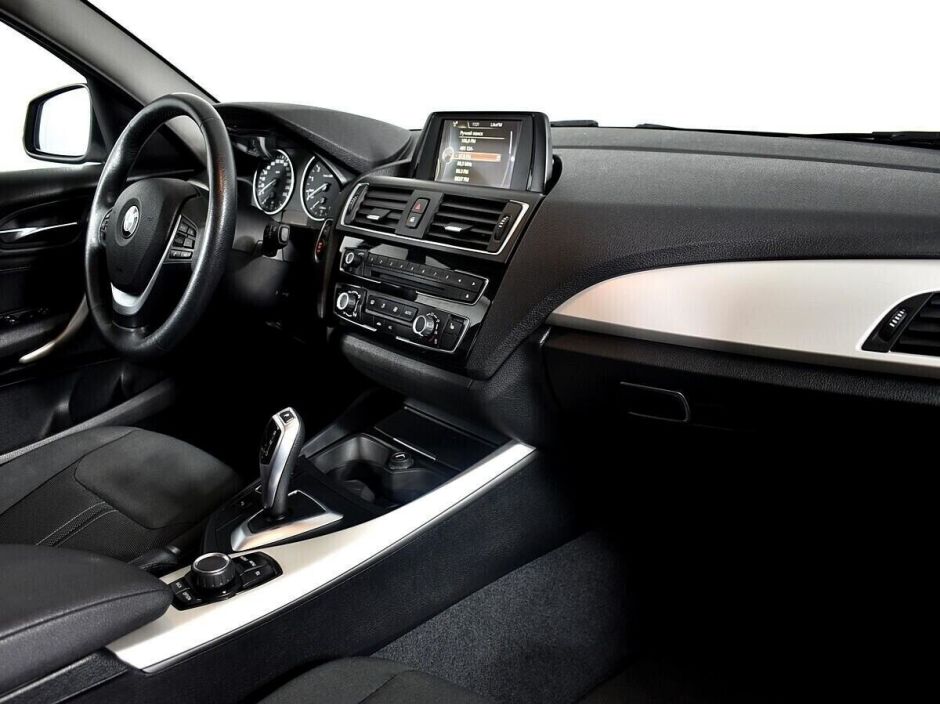 BMW 1 серии 1.5 АКПП, 2017, 82 000 км фото 13