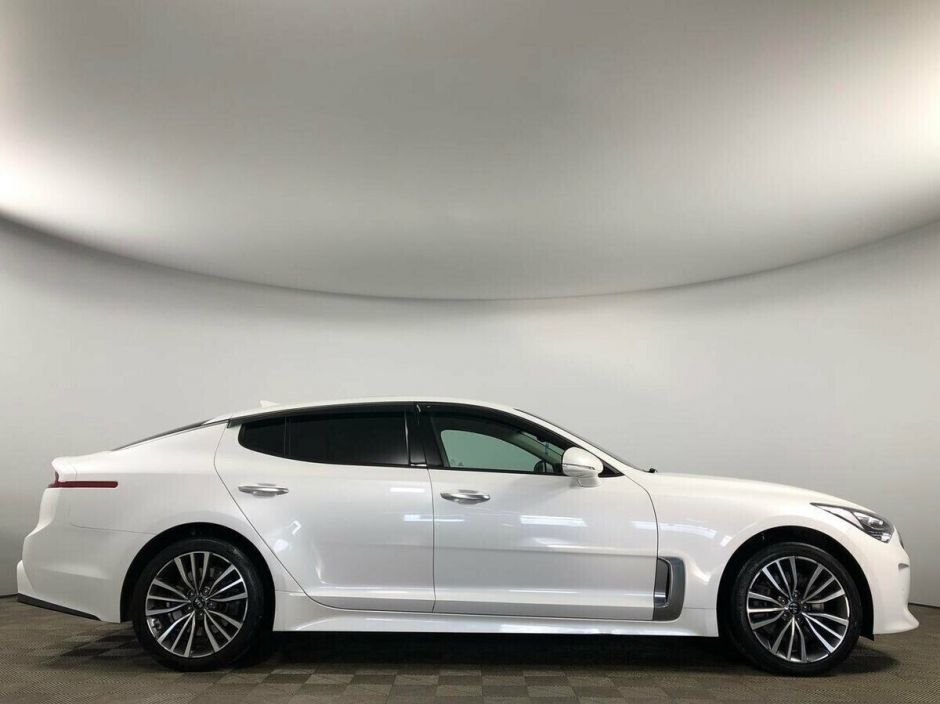 Kia Stinger 2.0 АКПП, 2018, 74 000 км фото 8