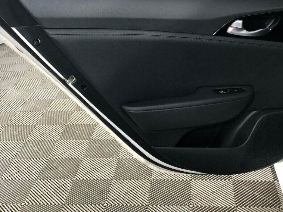 Kia Stinger 2.0 АКПП, 2018, 74 000 км фото 19