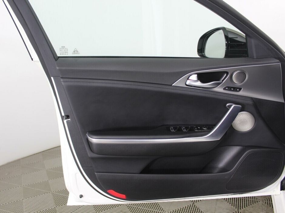 Kia Stinger 2.0 АКПП, 2018, 64 000 км фото 9