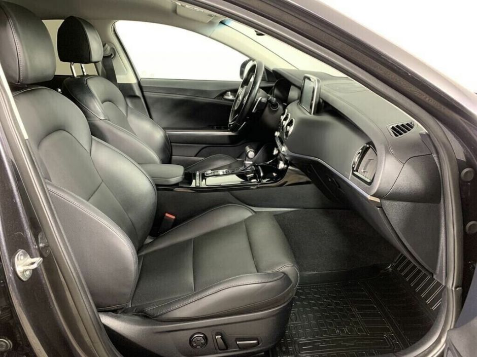 Kia Stinger 2.0 АКПП, 2018, 65 000 км фото 13