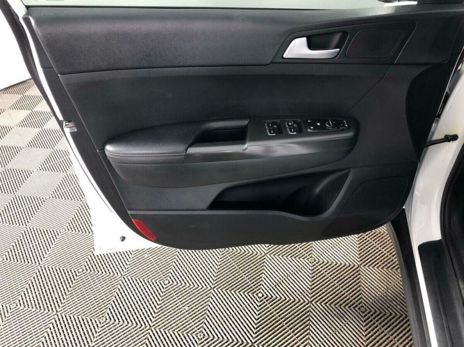 Kia Sportage 2.0 АКПП, 2016, 83 000 км фото 9