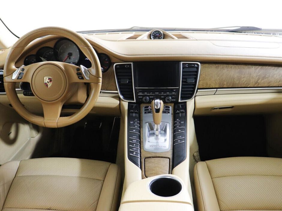Porsche Panamera 4.8 РКПП, 2010, 168 000 км фото 8