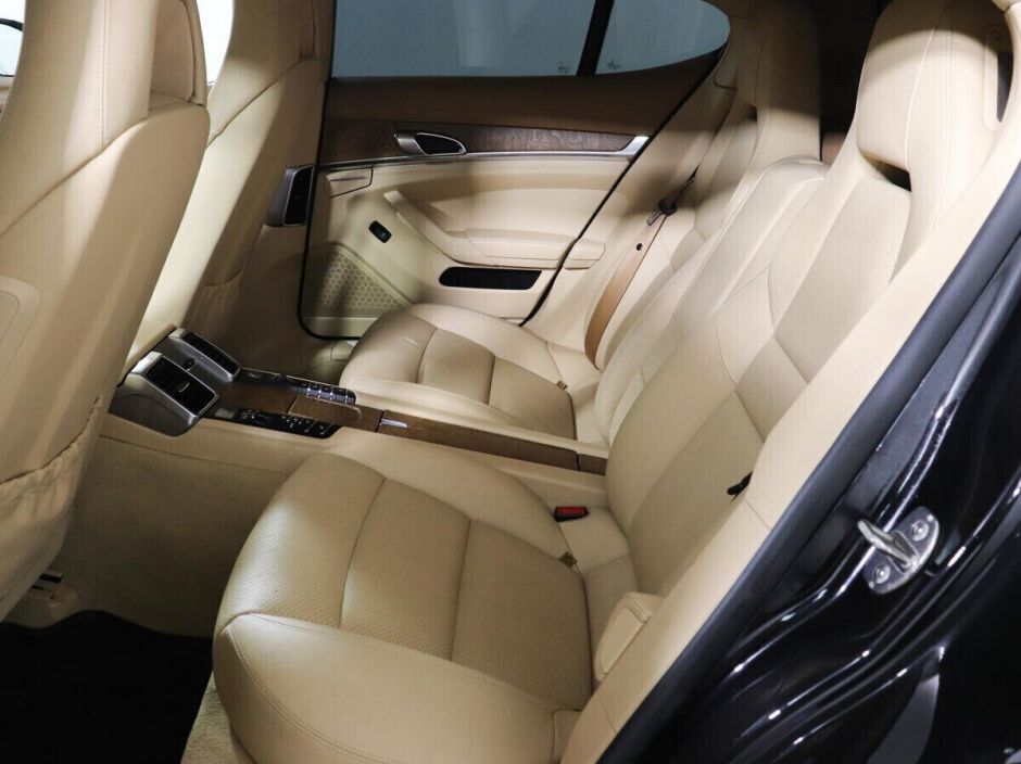 Porsche Panamera 4.8 РКПП, 2010, 168 000 км фото 13