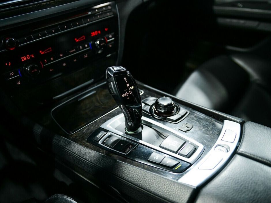 BMW 7 серии 3.0 АКПП, 2012, 141 000 км фото 9