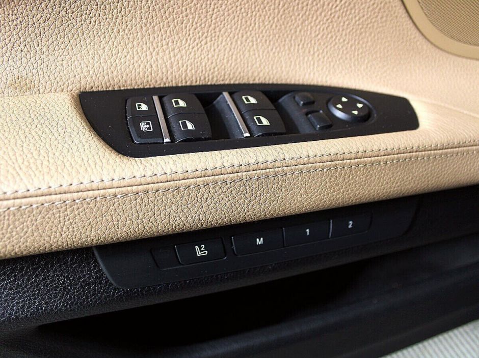 BMW 7 серии 3.0 АКПП, 2012, 146 000 км фото 9