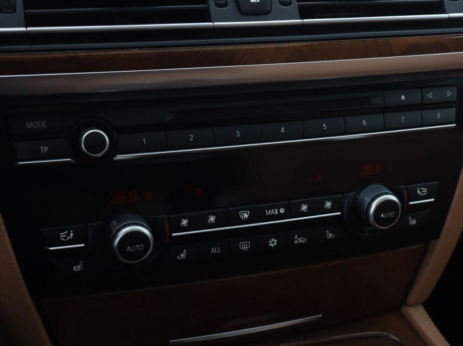 BMW 7 серии 4.4 АКПП, 2010, 165 000 км фото 13