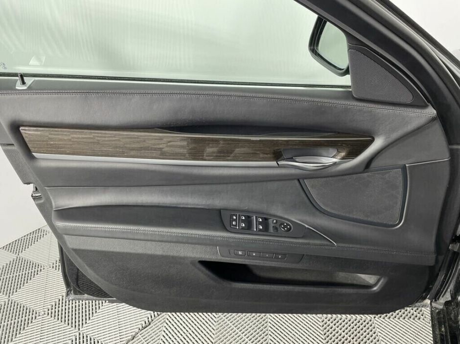 BMW 7 серии 4.4 АКПП, 2011, 158 000 км фото 9