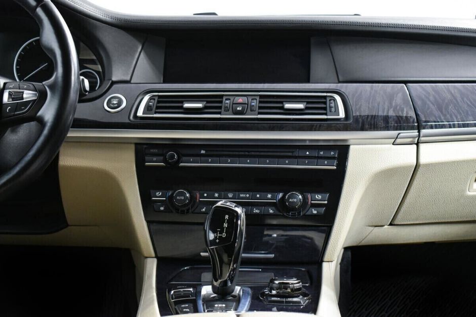 BMW 7 серии 4.4 АКПП, 2010, 162 000 км фото 13