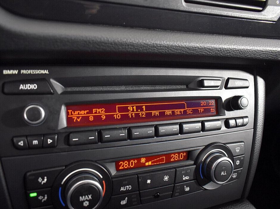 BMW X1 2.0 АКПП, 2012, 144 000 км фото 10