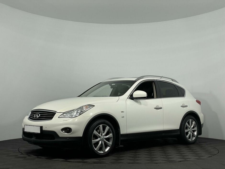 Infiniti QX50 2.5 АКПП, 2015, 102 000 км фото 1