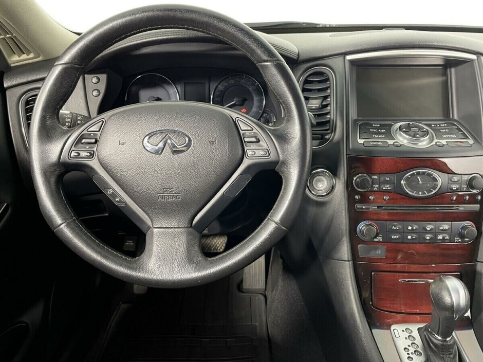 Infiniti QX50 2.5 АКПП, 2015, 102 000 км фото 9