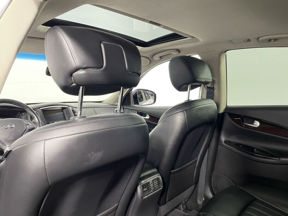 Infiniti QX50 2.5 АКПП, 2015, 102 000 км фото 12