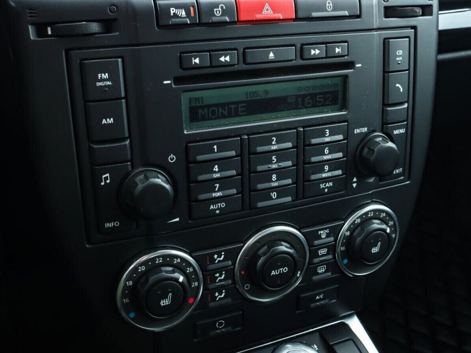 Land Rover Freelander 2.2 АКПП, 2011, 156 000 км фото 11