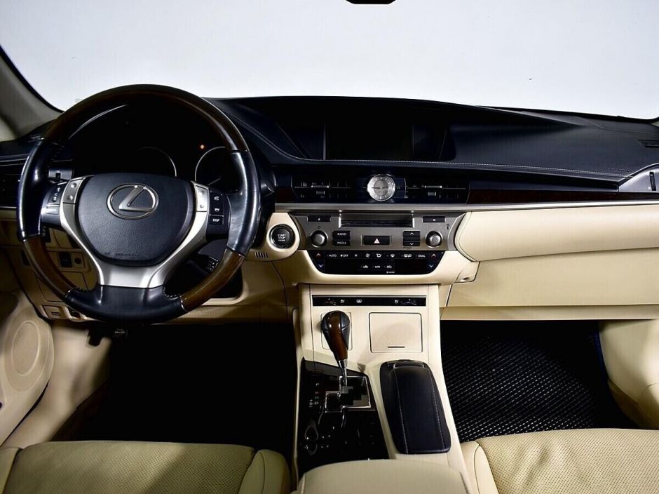 Lexus ES 2.5 АКПП, 2014, 111 000 км фото 4