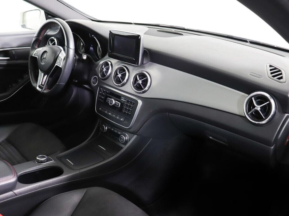 Mercedes-Benz CLA 2.0 РКПП, 2014, 116 000 км фото 8