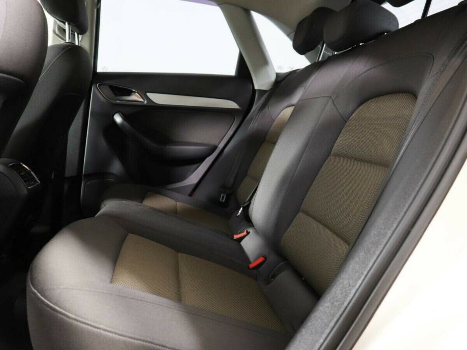 Audi Q3 2.0 РКПП, 2012, 142 000 км фото 6