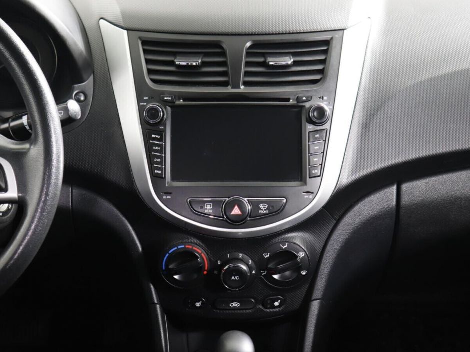 Hyundai Solaris 1.6 МКПП, 2014, 114 000 км фото 8