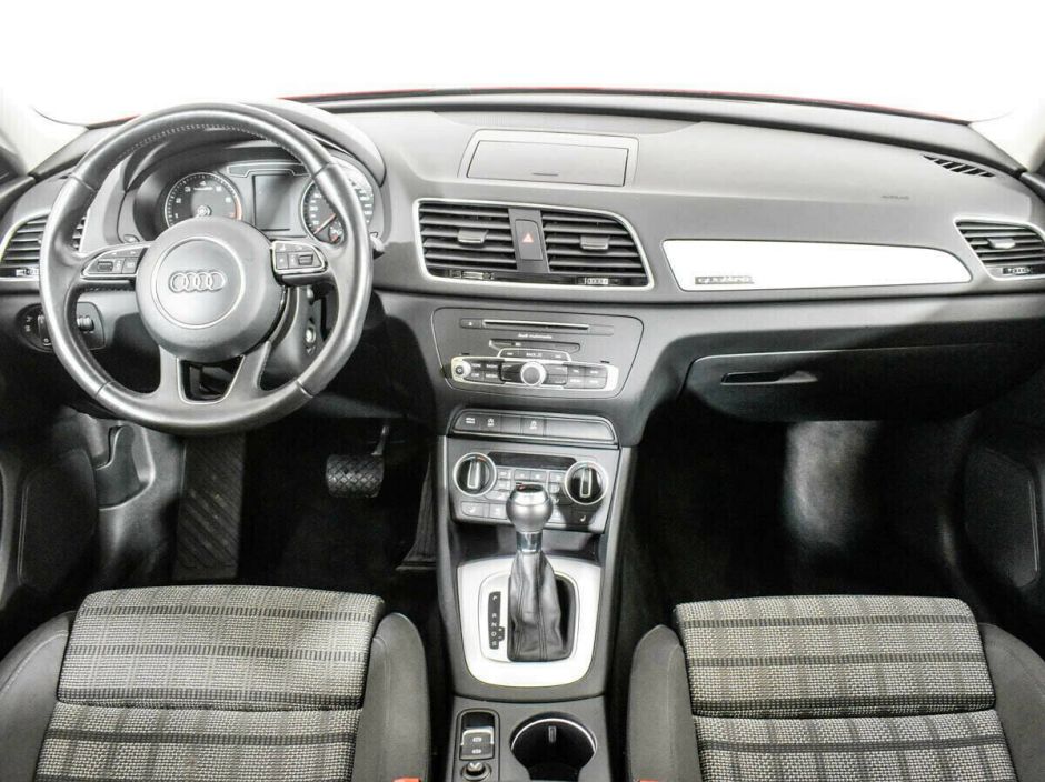 Audi Q3 2.0 РКПП, 2015, 109 000 км фото 6