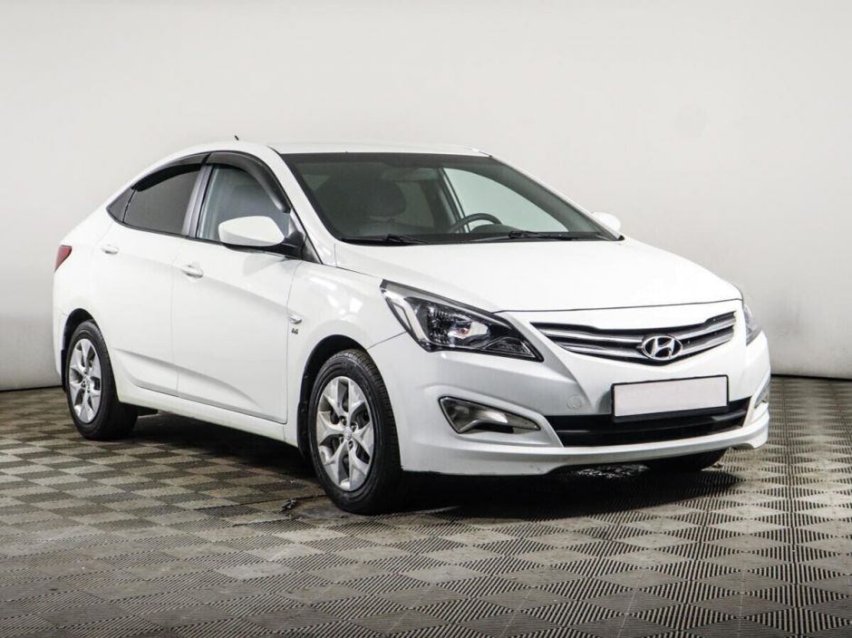 Hyundai Solaris 1.6 АКПП, 2015, 110 000 км фото 3