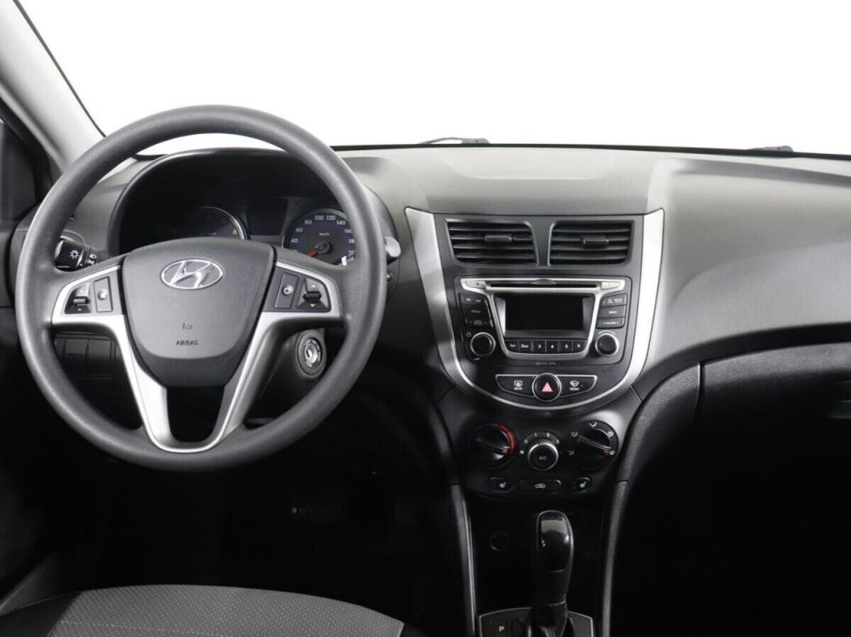 Hyundai Solaris 1.6 АКПП, 2015, 110 000 км фото 6