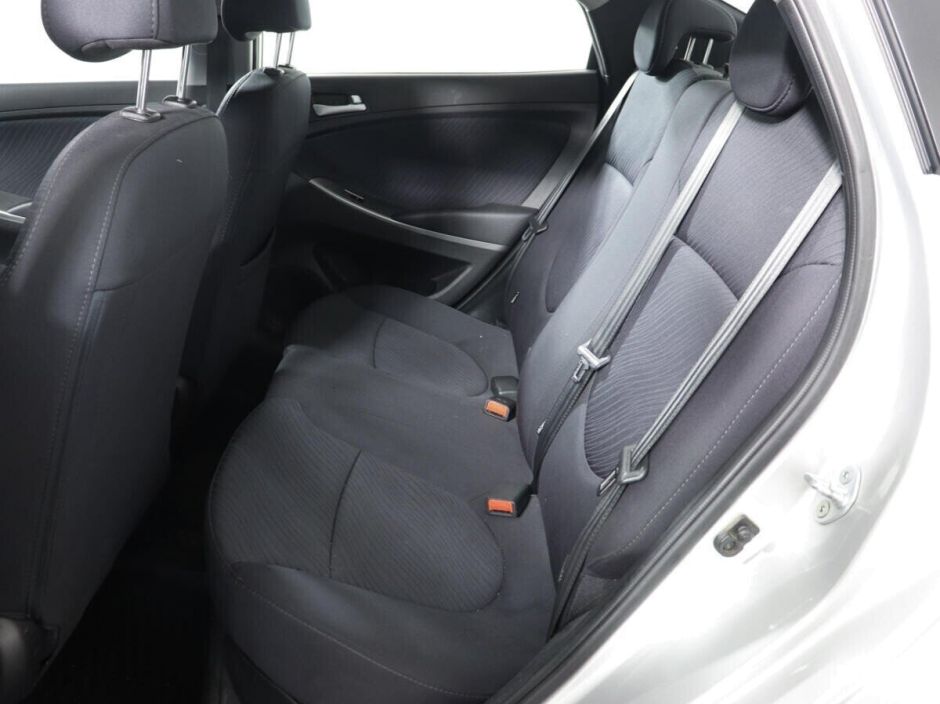 Hyundai Solaris 1.6 МКПП, 2015, 107 000 км фото 10