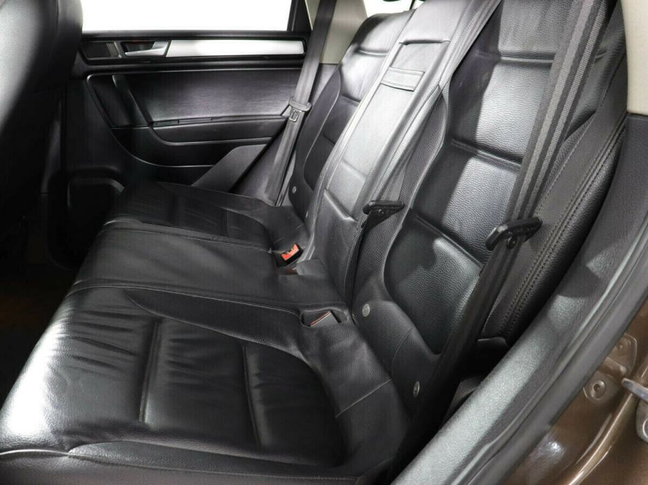 Volkswagen Touareg 3.0 АКПП, 2012, 140 000 км фото 7