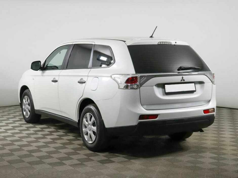 Mitsubishi Outlander 2.0 CVT, 2015, 98 000 км фото 3
