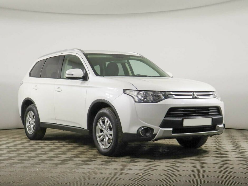 Mitsubishi Outlander 2.4 CVT, 2014, 114 000 км фото 2