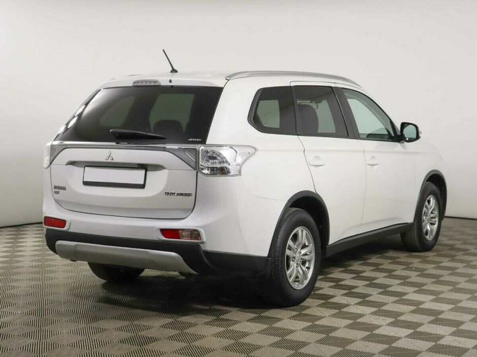 Mitsubishi Outlander 2.4 CVT, 2014, 114 000 км фото 4
