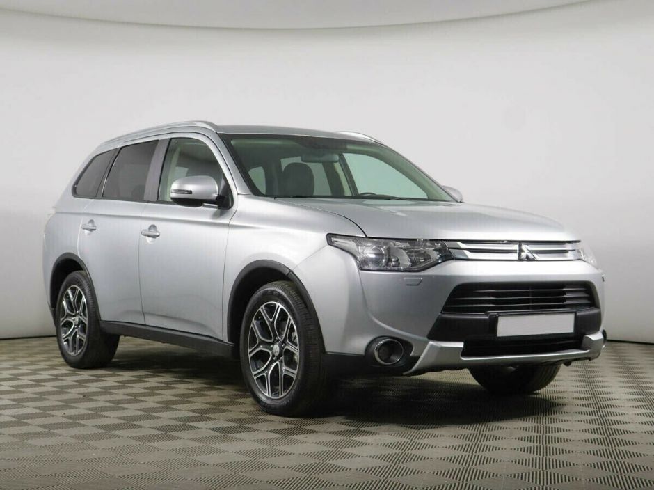 Mitsubishi Outlander 2.4 CVT, 2014, 120 000 км фото 2