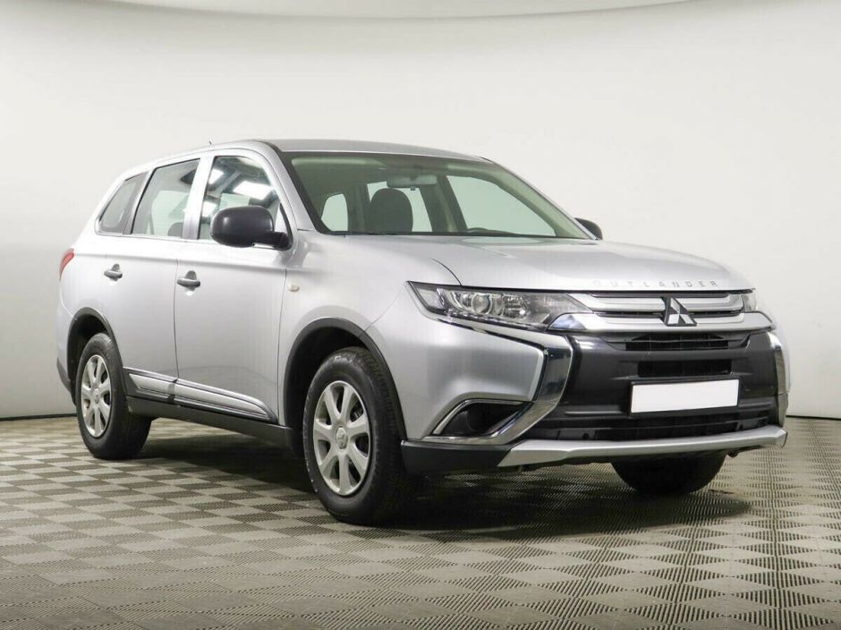 Mitsubishi Outlander 2.0 CVT, 2015, 100 000 км фото 2