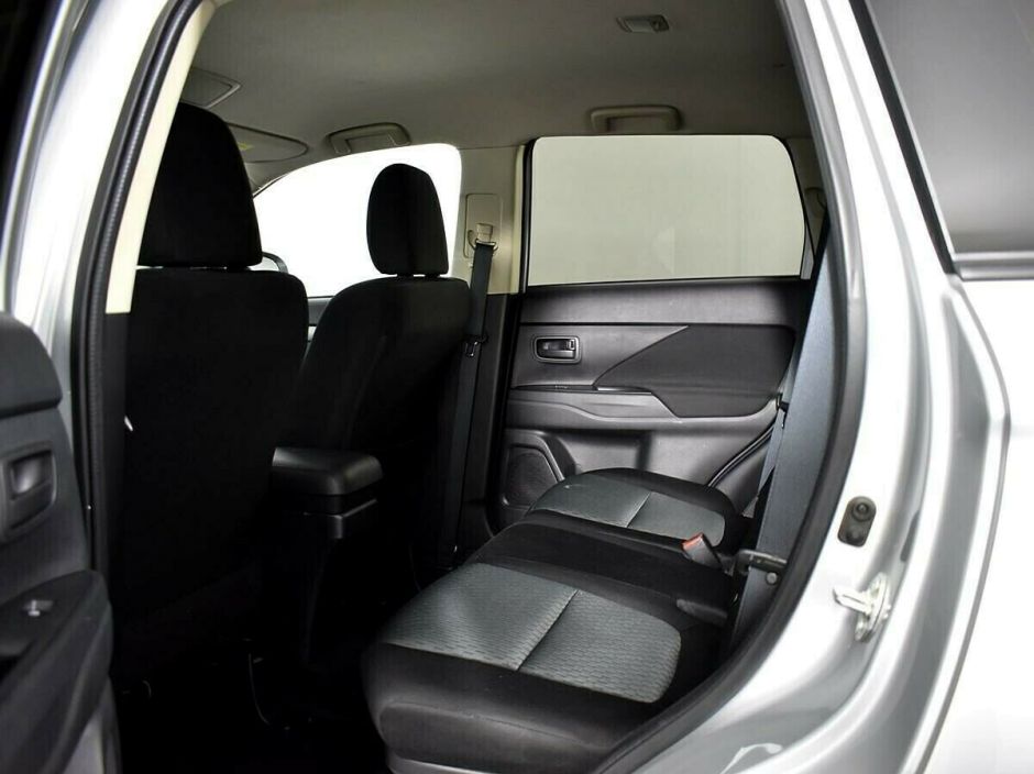 Mitsubishi Outlander 2.0 CVT, 2015, 96 000 км фото 7