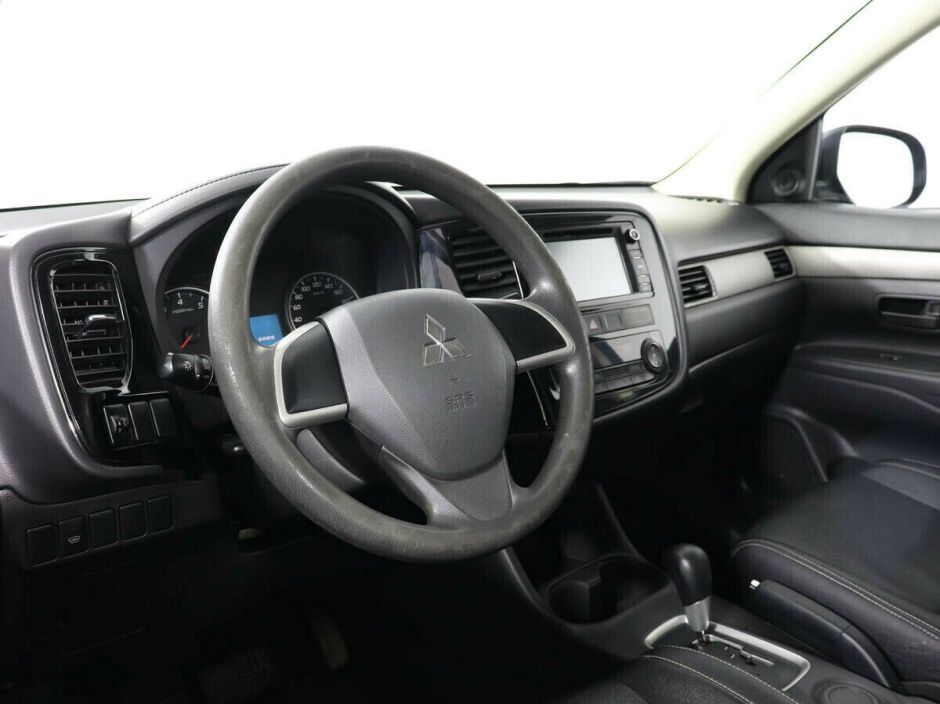 Mitsubishi Outlander 2.4 CVT, 2017, 78 000 км фото 8